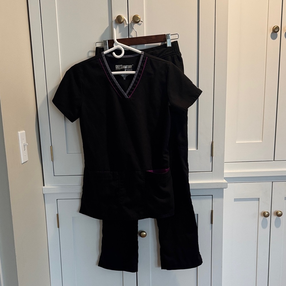 Grey's Anatomy Black Scrub Set with Grey and Purple Trim XS